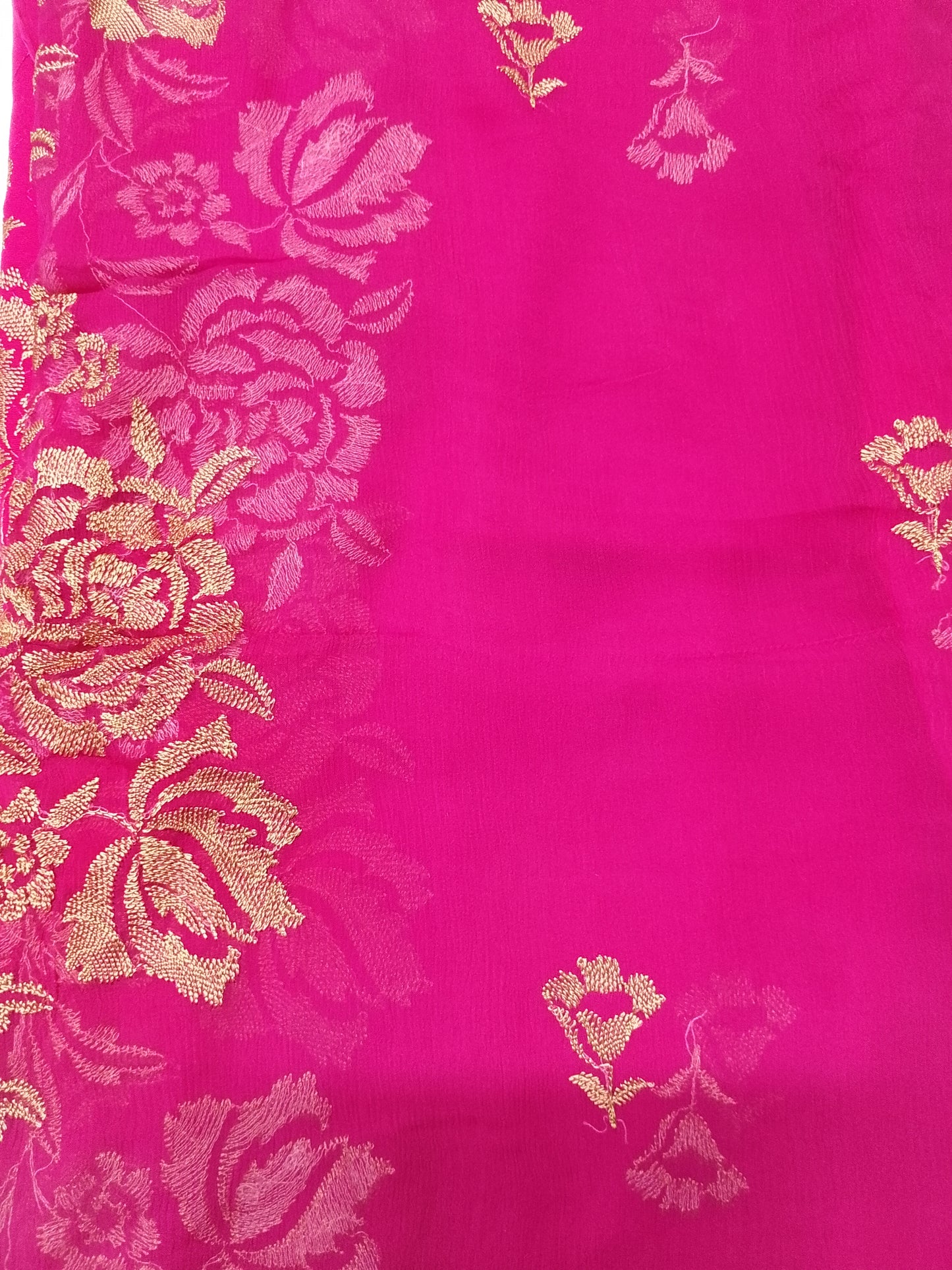 (R25-217) I Rahwaleen Embroidered Karandi Suit (3-Piece) | 💖 Shocking Grace | Bareeze Prints