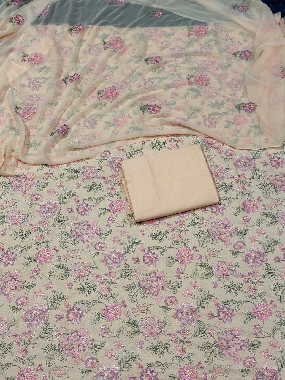 🌿 Rahwaleen | Luxury Karandi Embroidered Suit (3-Piece)| Inspired by Bareeze Prints (R25-214)