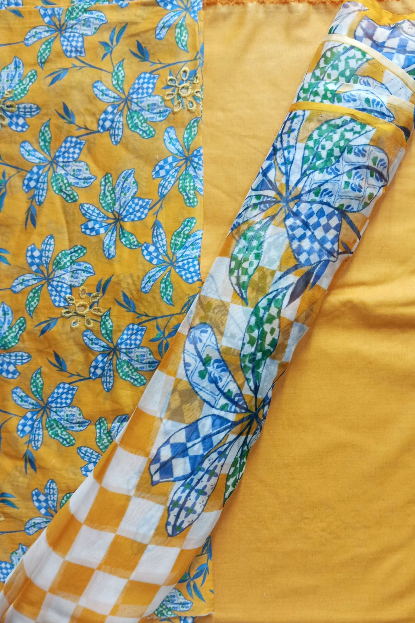 Rahwaleen Printed Lawn Suit with Chicken Kari Embroidery |🌾 Mustard Meadow | (R25-065)