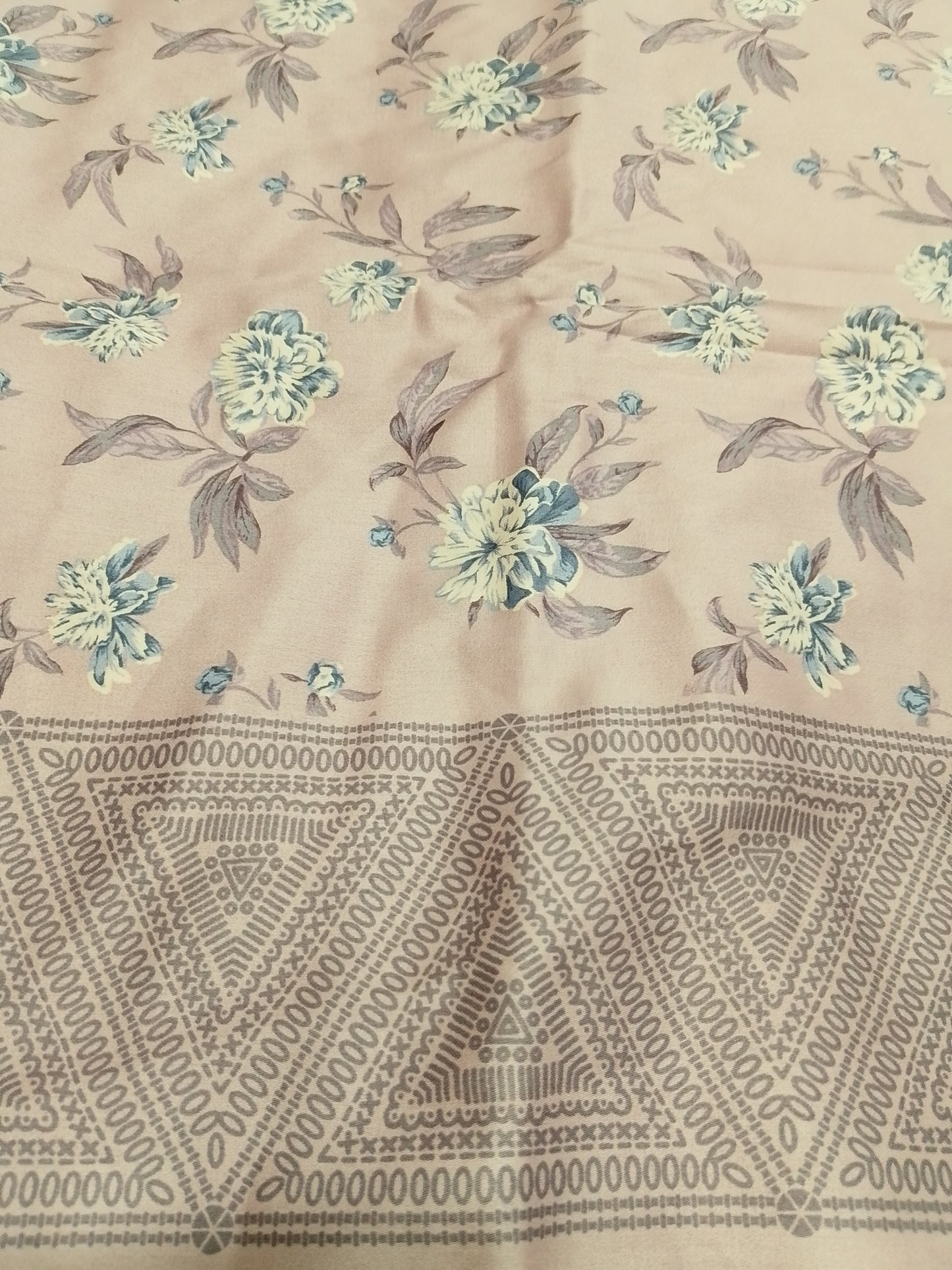Rahwaleen Embroidery Lawn Suit (3-Piece) | SAPPHIRE Original | 💜 Orchid | (R25-163)