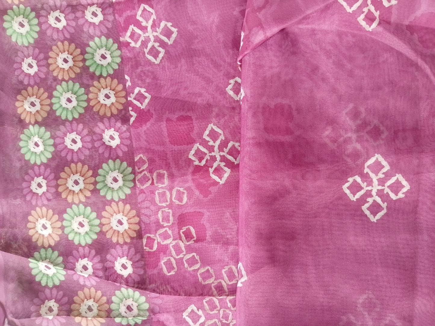 Rahwaleen Embroidery Lawn Suit (3-Piece) | SAPPHIRE Original | ✨💜 Golden Lavender | (R25-172)