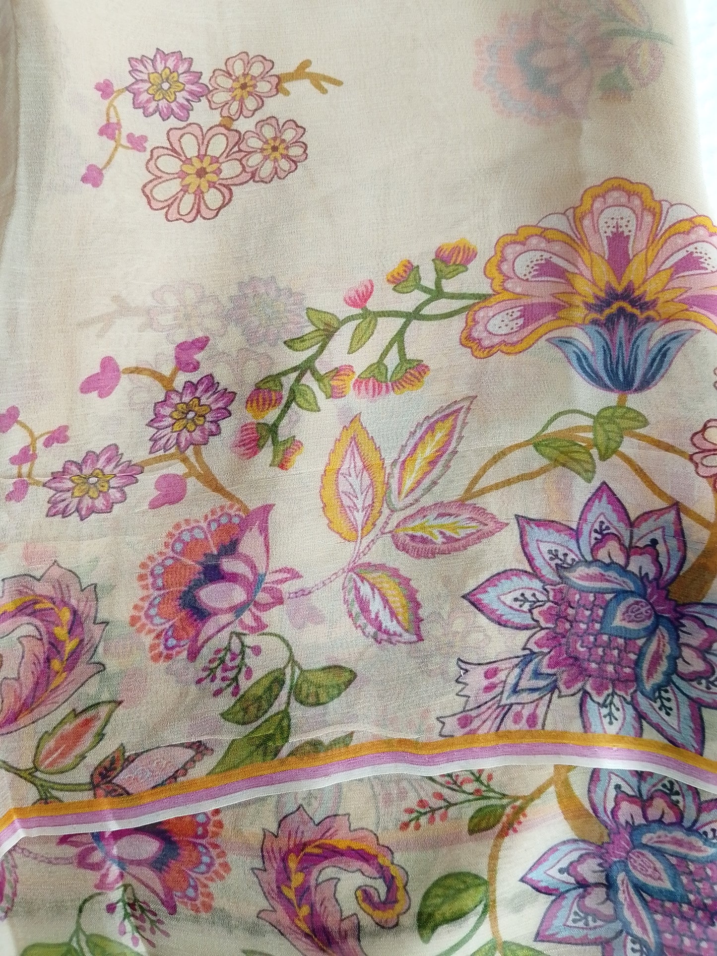 A1 - Rahwaleen Printed Karandi Suit (3-Piece) | 🤍🌸 Sunlit Bloom | (R25-199)