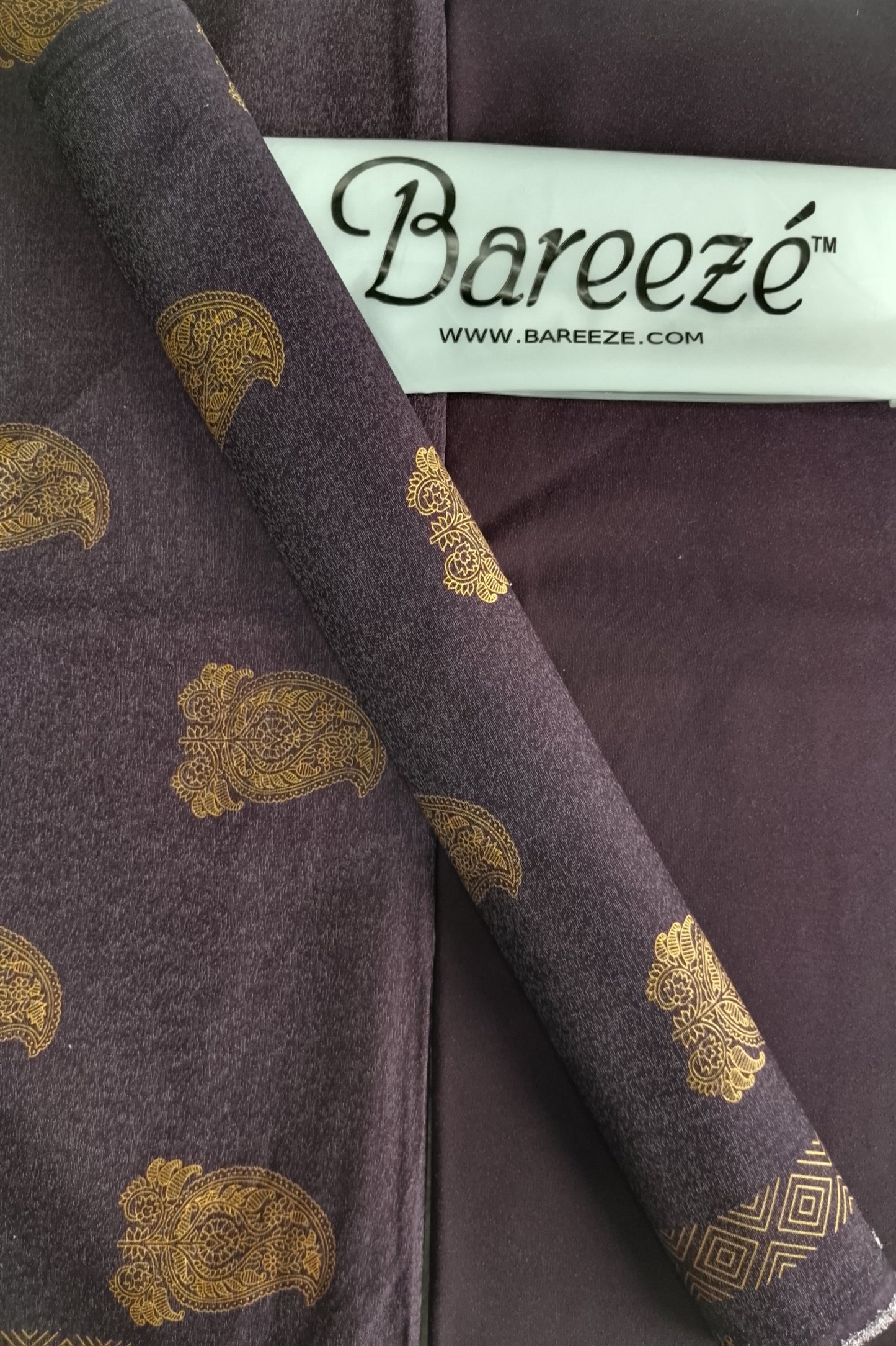 A1 - Rahwaleen Printed Karandi Suit (3-Piece) |💜 Purple-Golden Motif | (R25-202)