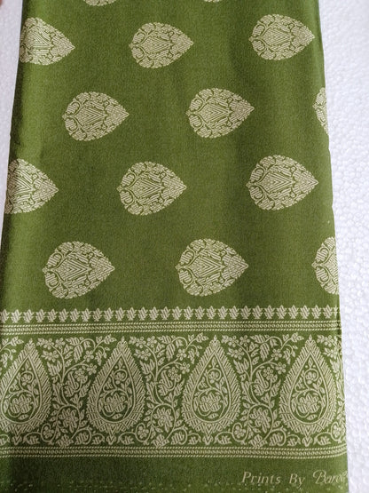 A1 - Rahwaleen Printed Karandi Suit (3-Piece) | 💚❄ Parrot Breeze | (R25-200)