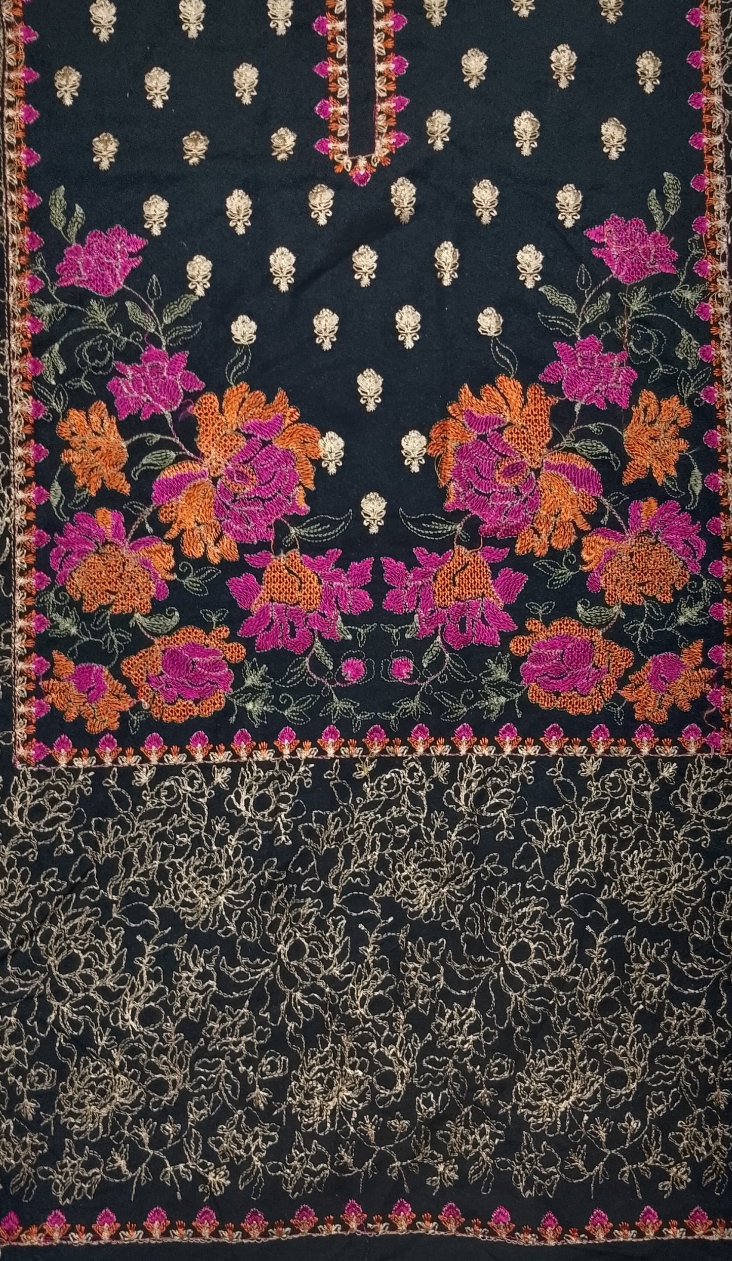 (R25-213) | Rahwaleen Embroidered Karandi Suit (3-Piece) | 🖤 Floral Elegance | Bareeze Prints