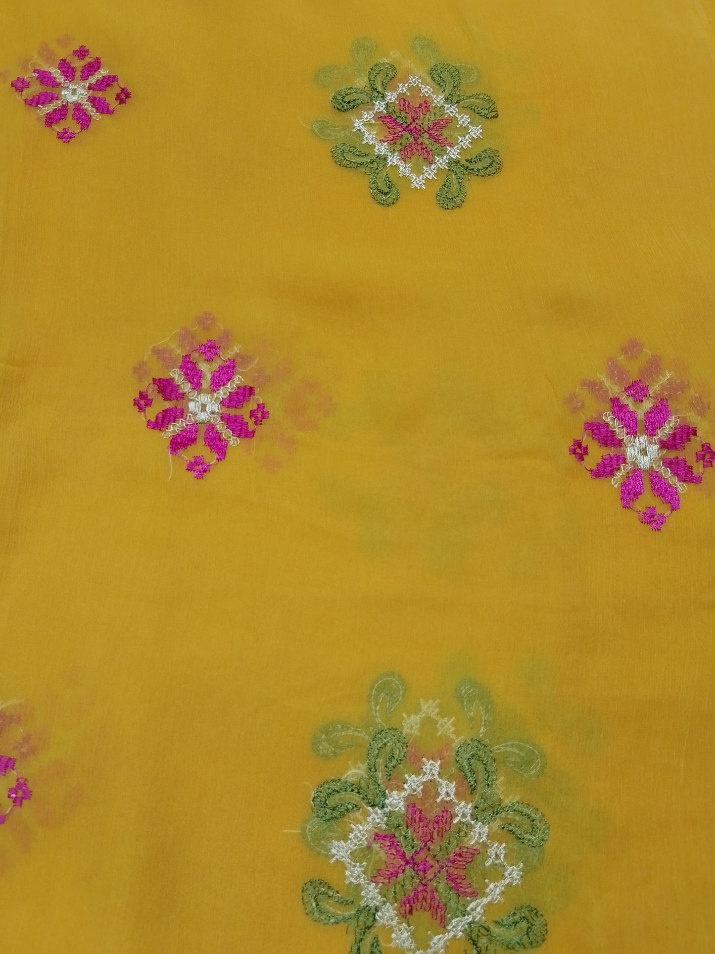 (R25-224) I Rahwaleen Embroidery Karandi Suit (3-Piece) | 💛 Golden Bloom | Bareeze Prints