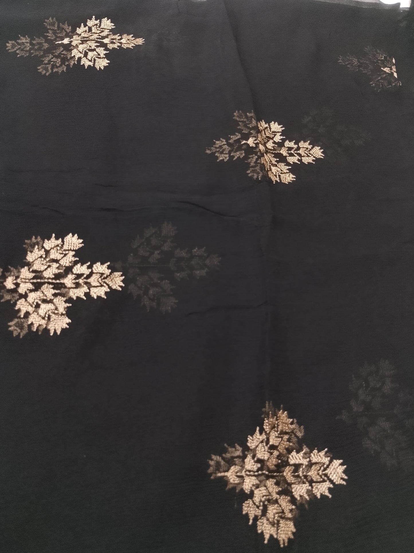 (R25-232) I Rahwaleen Embroidery Karandi Suit (3-Piece) | 🌟 Golden Aura | Bareeze Prints