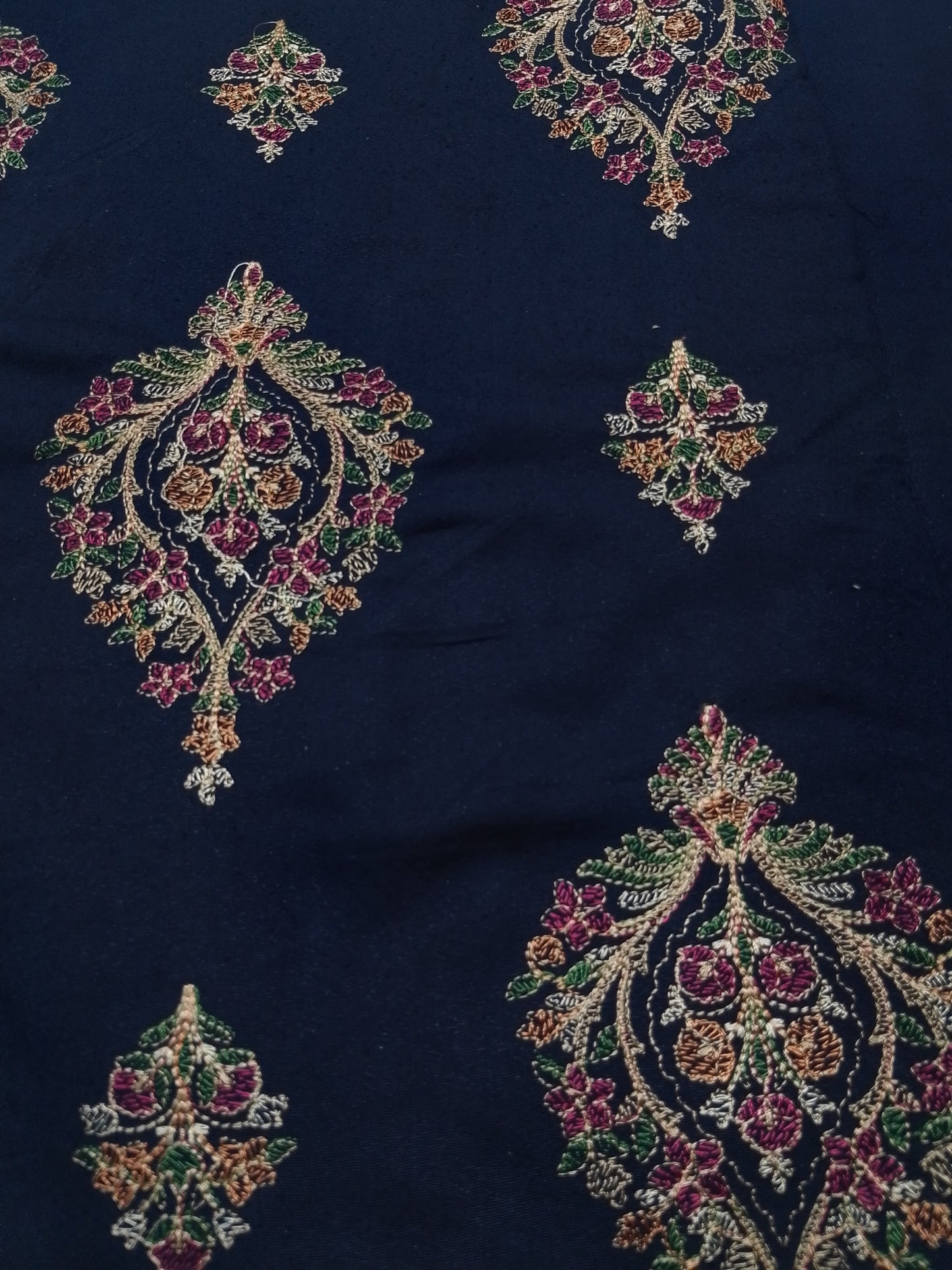 (R25-241) I Rahwaleen Embroidery Karandi Suit (3-Piece) | 🔷 Regal Sapphire | Bareeze Prints