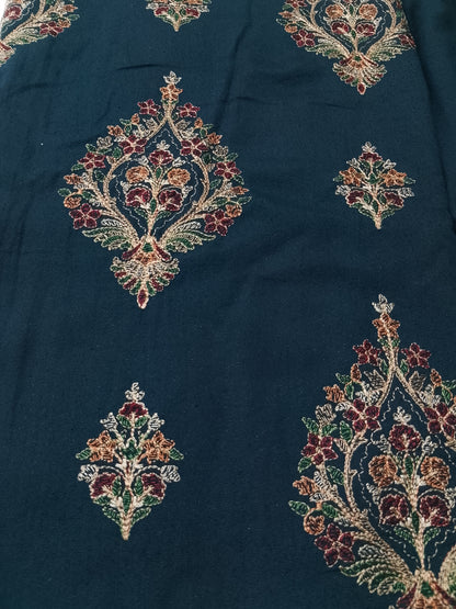 (R25-242) I Rahwaleen Embroidery Karandi Suit (3-Piece) | ⚜️ Zinc Charm | Bareeze Prints