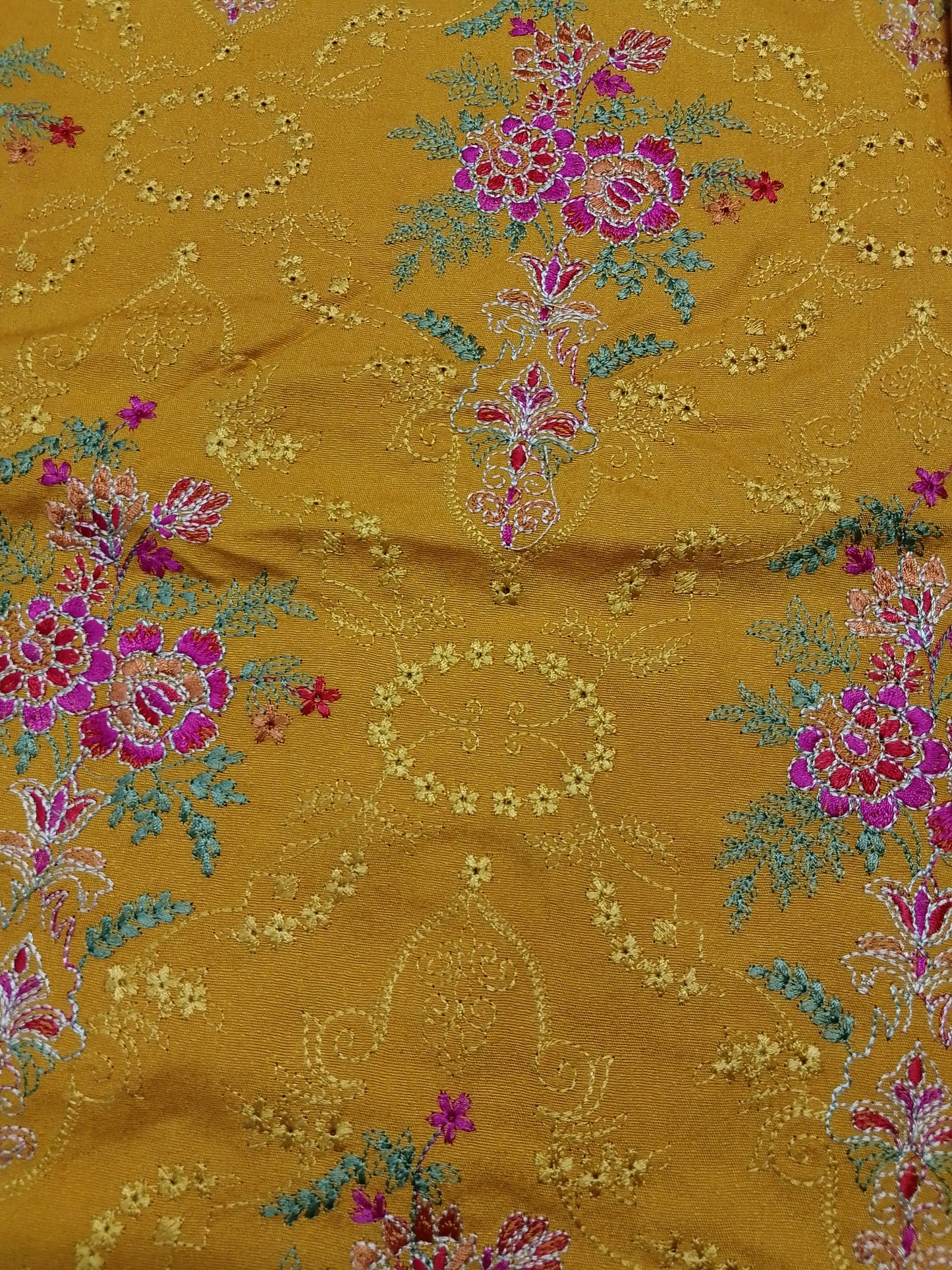 (R25-237) I Rahwaleen Embroidery Karandi Suit (3-Piece) | ☀️ Radiant Dawn | Bareeze Prints