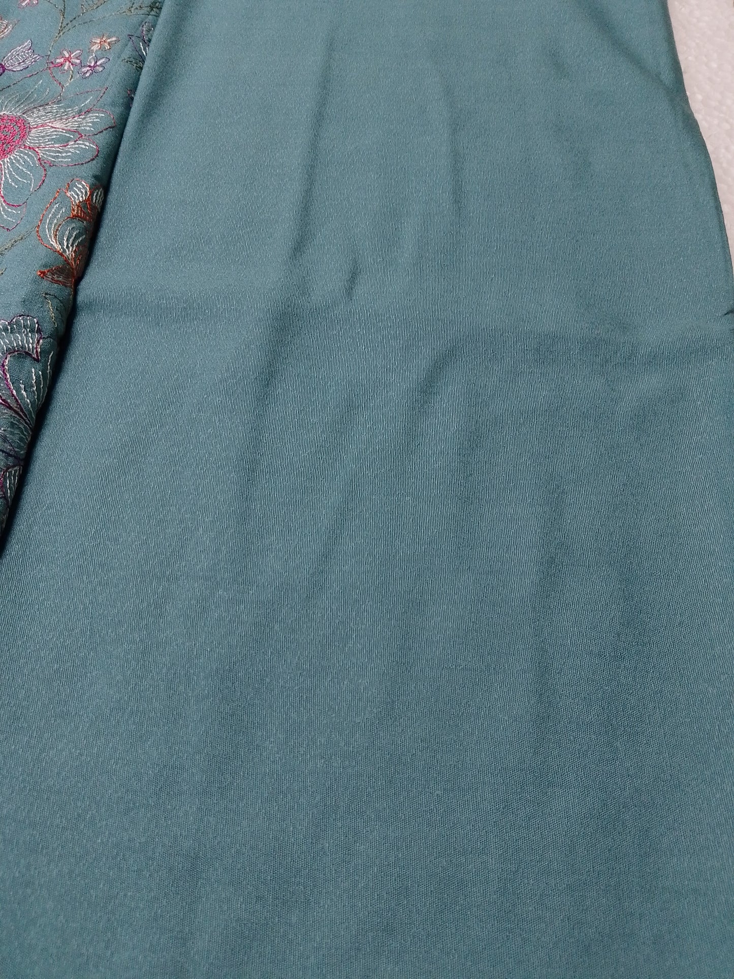 (R25-238) I Rahwaleen Embroidery Karandi Suit (3-Piece) | 🦋 Turquoise Harmony | Bareeze Prints